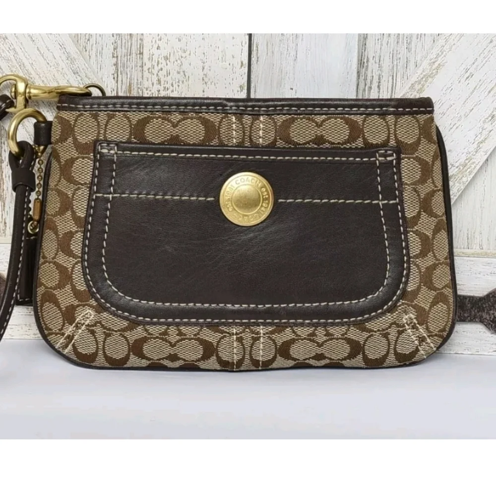 Vintage Coach Leather Canvas Signature Jacquard Wristlet